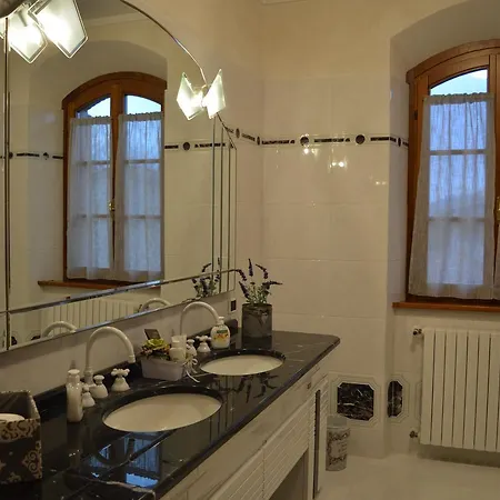 לינה וארוחת בוקר Borgo Del Contadino ארצו